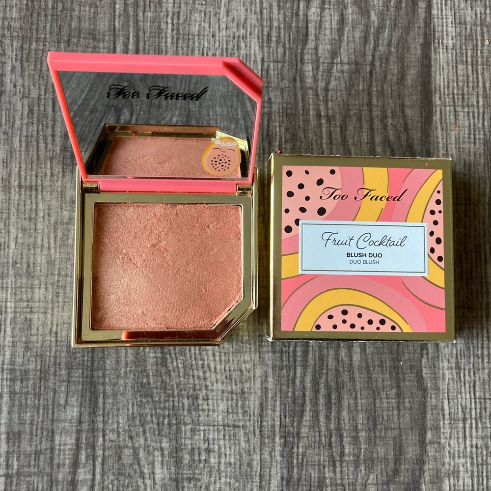 Too faced cocktail blush